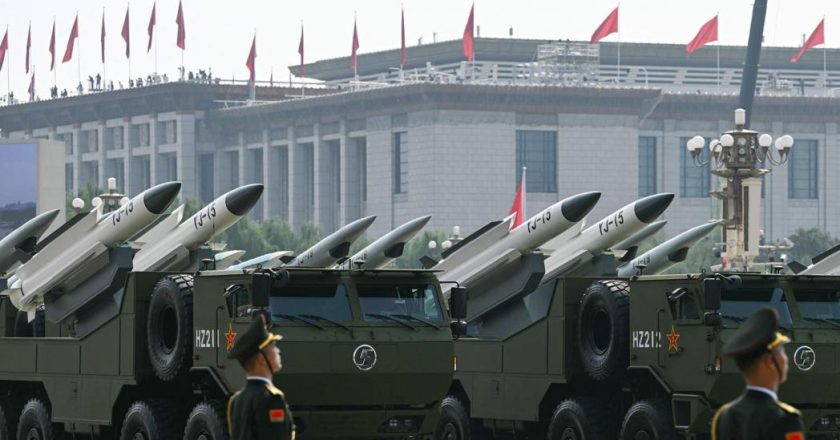 香港大火女住戶救下4人1狗後罹難 家屬：相信她無悔