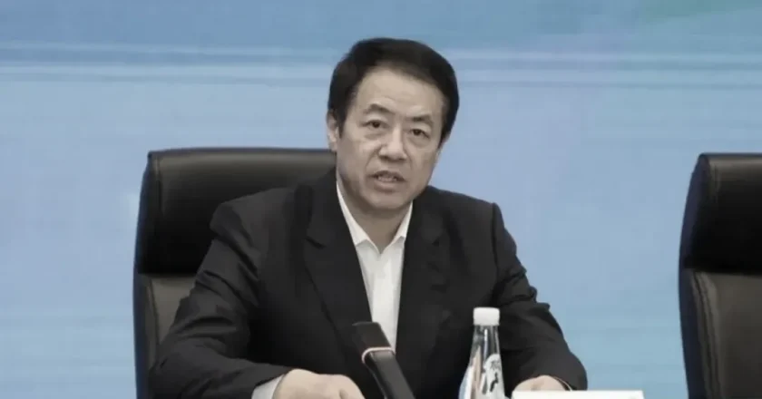 炸锅：“新冠疫苗之父”荣誉清零、奖章被收