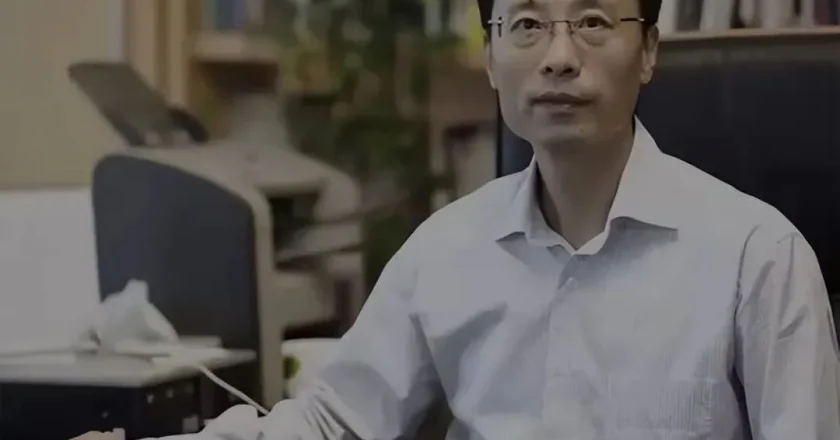 许家印深圳打工时的老板，如今依然是亿万富豪