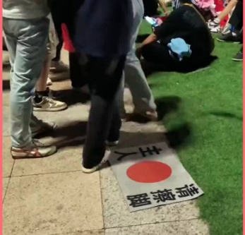 中国的外交自焚