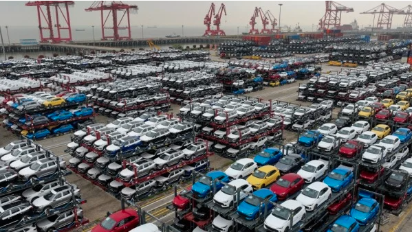 中国贸易顺差震惊了全世界