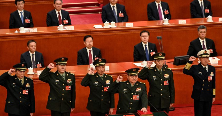 党媒简单几行字，透露重要信号