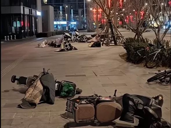 北京惊现12级阵风