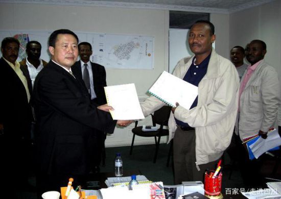 《當今奇人周興和》勵志小說連載之十九 ● 困境中靈光突現