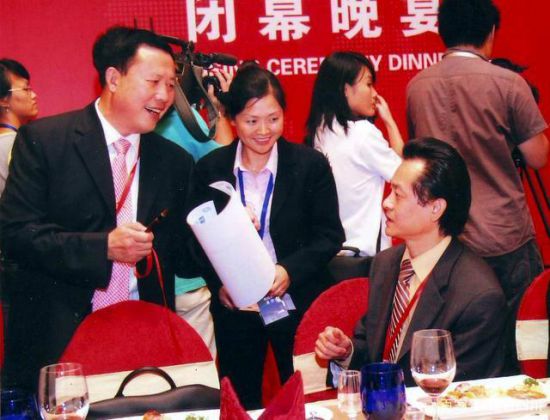 《當今奇人周興和》勵志小說連載之二十 ● 內外交困搞發明