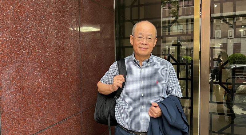 政治評論員趙君朔嗆食糞老人 陳時奮返台怒告妨害名譽