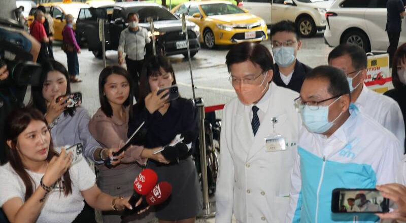 新店廣興水域救難勇消溺水 台北慈濟醫院:持續搶救中