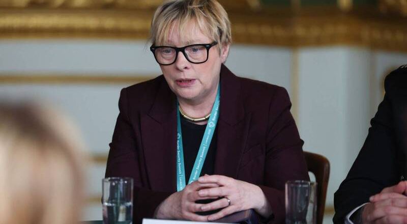 英国宣布叙利亚局势稳定后 将重启难民庇护申请