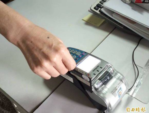 男友好小氣！竟以「Excel」列明細  要她分攤約會花費