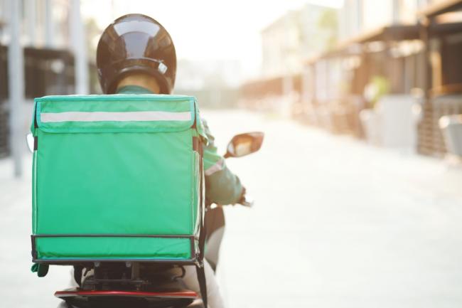 臭到狂嘔！山東外送員勸客人換一間 超臟環境曝