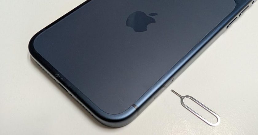 iPhone取卡針中國炒出二手天價  真相曝光