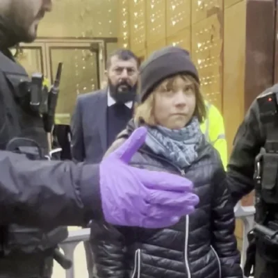 参加挺巴勒斯坦抗议 瑞典“环保少女”在伦敦被捕